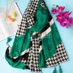 شال نخی گرین طرح پیچازی