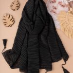 کالکشن شال مشکی پلیسه منگوله دار