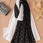 شال جاذبه مخمل ال وی (ایراد جزئی)