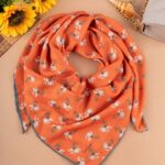 روسری مادرانه طرح شکوفه پاییزی