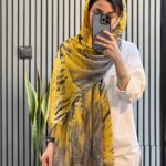 شال هاوایی آبرنگی زرد