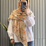 روسری گاردن کرمی