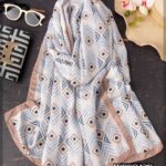 شال لوزی آبی