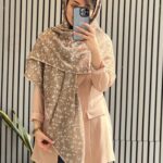 روسری شکوفه کرمی پاییزی