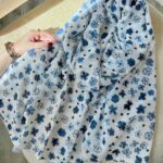 شال شکوفه آبی (ایراد جزئی)