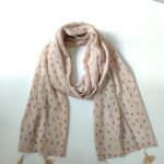 شال پلیسه کرمی گلدار