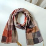 شال پلیسه چهارخونه نارنجی