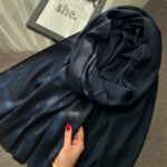 شال ژاکارد سرمه ای MK