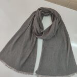 شال پلیسه طوسی