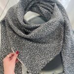 روسری برفکی طوسی