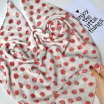 اسکارف توت فرنگی